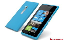 诺基亚lumia900报价,从高端旗舰到二手市场热销